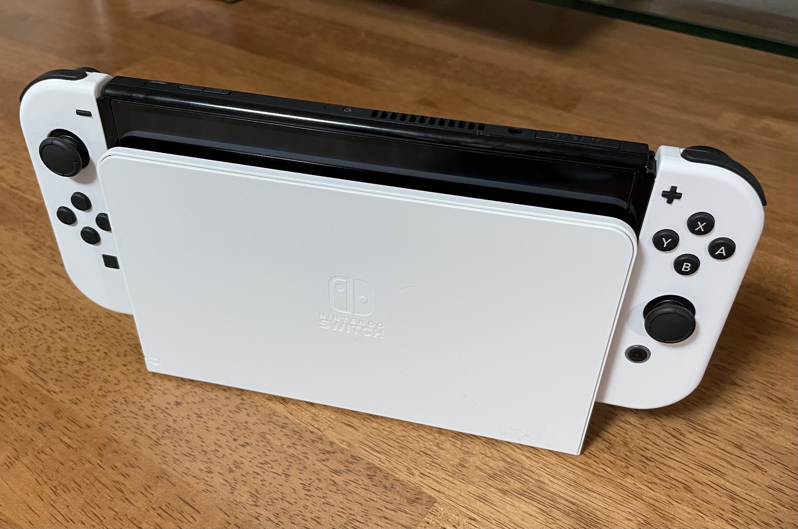 新品未開封　任天堂Switch 新型モデル